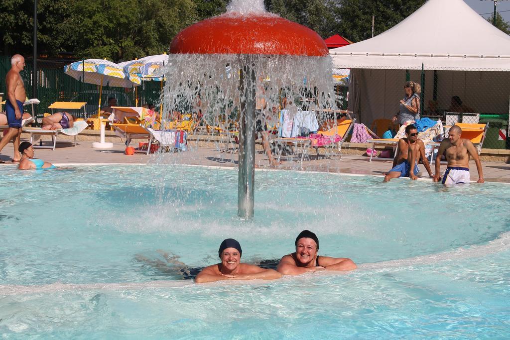 Camping Montorfano Kültér fotó