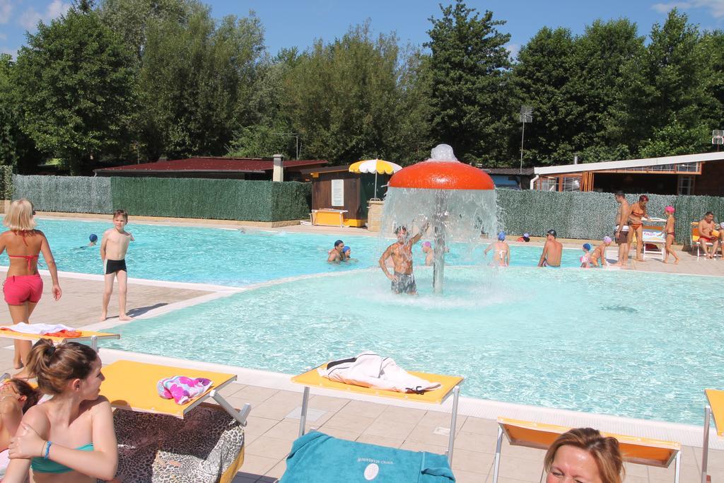 Camping Montorfano Kültér fotó