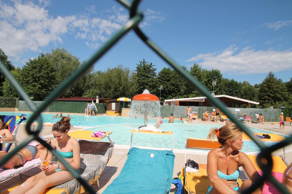 Camping Montorfano Kültér fotó